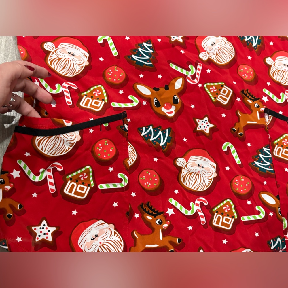 Rudolph Festive Red Christmas Print Scrub Top XL - Picture 4 of 6